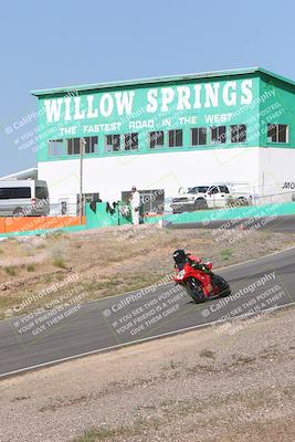 media/Apr-20-2025-AHRMA (Sun) [[393a79c373]]/Race/Group 11 early race/Turn 4b/